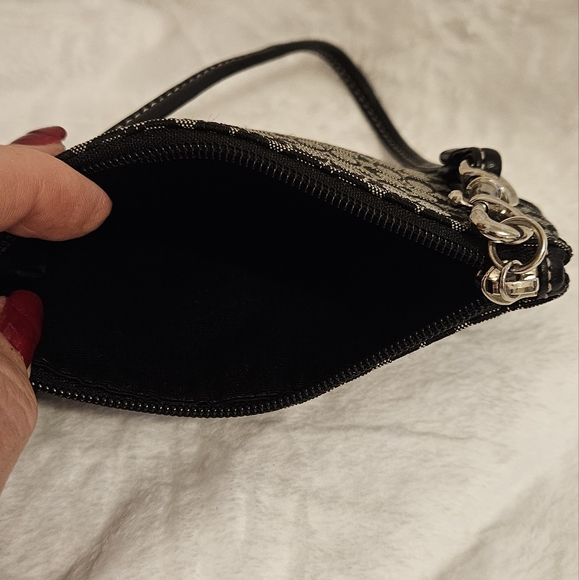 Coach Zip Wristlet Signature Canvas Leather Black Logo PRISTINE CONDITION VINTAG - Picture 5 of 6
